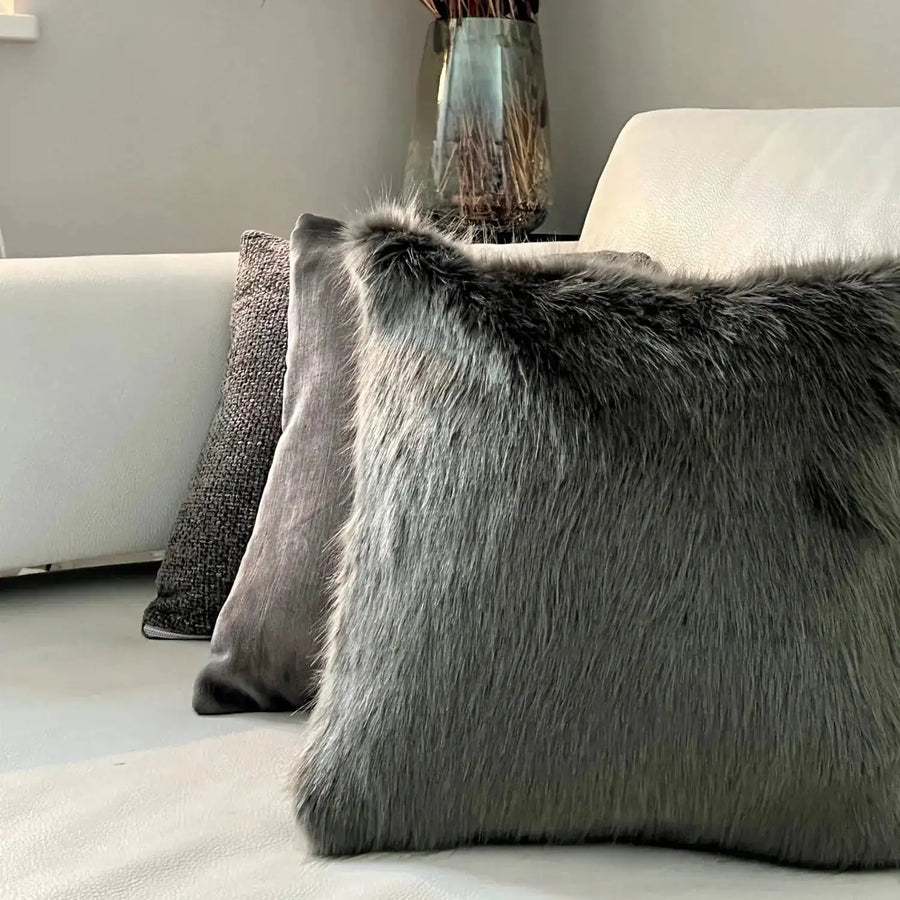 Bouclé Stone Love Kissen